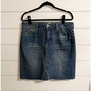 Universal Thread Jean Skirt